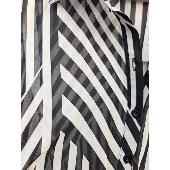 Torrid Hi-Lo Babydoll Sheer Button Front Tunic Tank Sz 2X Black White Geometric - Picture 7 of 9